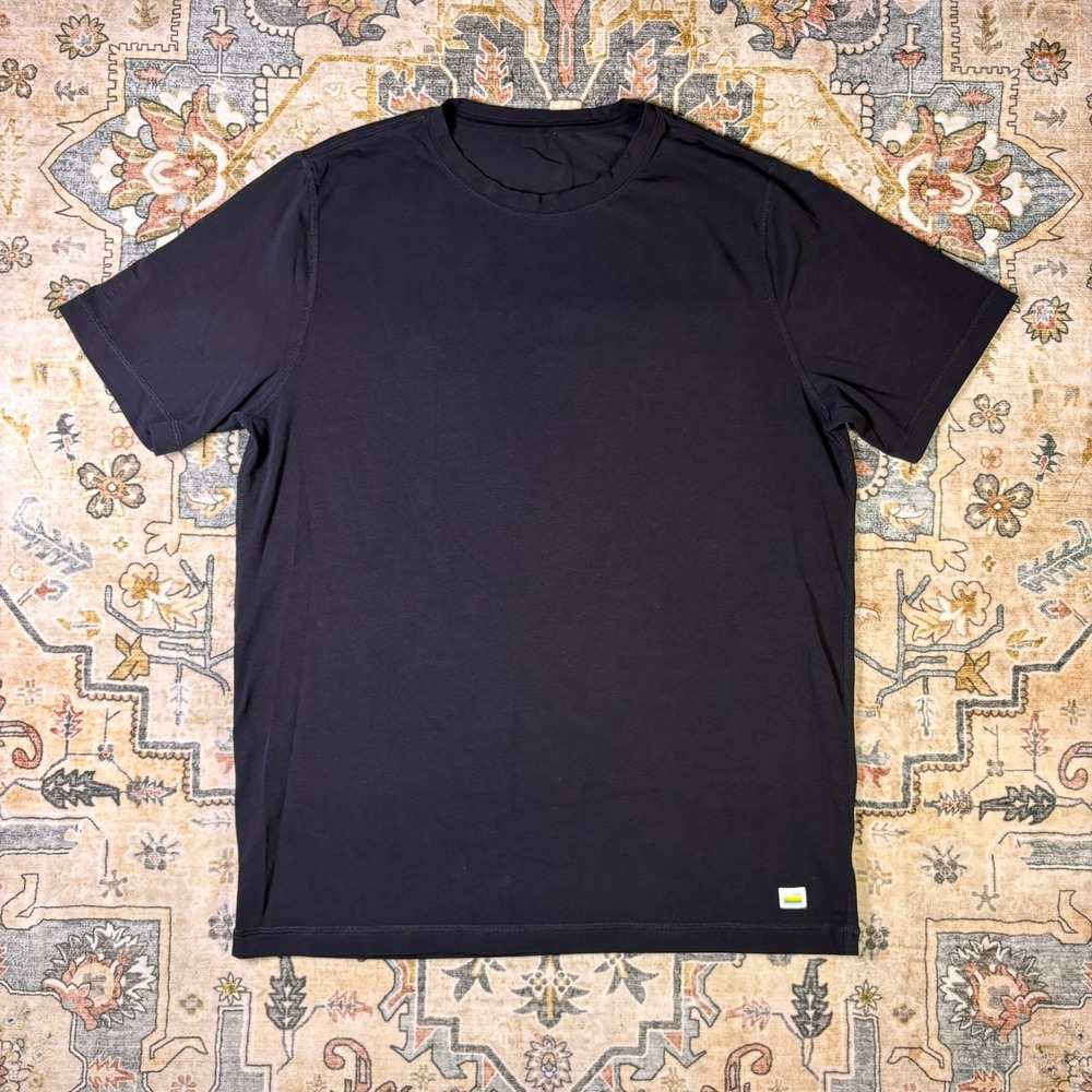 Vuori Strato Tech Tee Mens Large Black Short Sleeve Performance T-Shirt V101